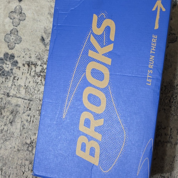 BROOKS ADRENALINE GTS 24 SHOES - Picture 11 of 12